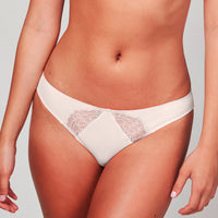 Crosby Scalloped Cheeky

 Panties Worth a Double Take.

Our Crosby Scalloped Cheeky is sure to be remembered with a stunning all-over lace back and scalloped edges. This semi-sheer panty iCrosby Scalloped Cheeky