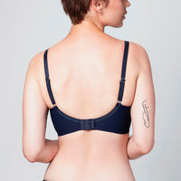 Crosby Demi Bra

Support, Meet Liberation.

Everyday deserves a kick into high gear. The Crosby Demi Bra features Italian lace insets, custom-designed underwire, and unlined cups tCrosby Demi Bra