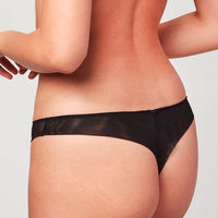 Bowery Mesh Thong


 You Deserve It All. 

Made with breathable mesh and ultra soft lace details, our mid-rise Bowery Mesh Thong celebrates your natural shape with it's smooth back cBowery Mesh Thong